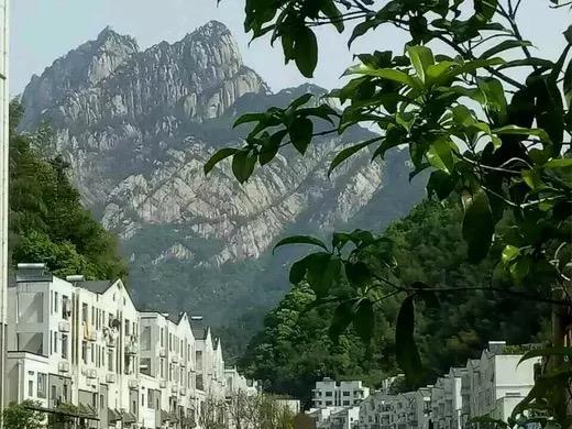 Yellow Mountain Bridge Over River Inn Huangshan Exterior photo